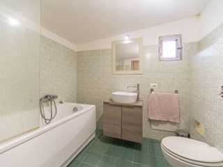 Casa Indipendente in Vendita a Sinnai, 155'000€, 111 m²