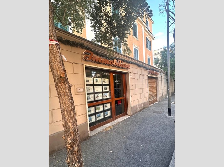 Negozio in Affitto a Roma, 1'000&euro;, 41 m²