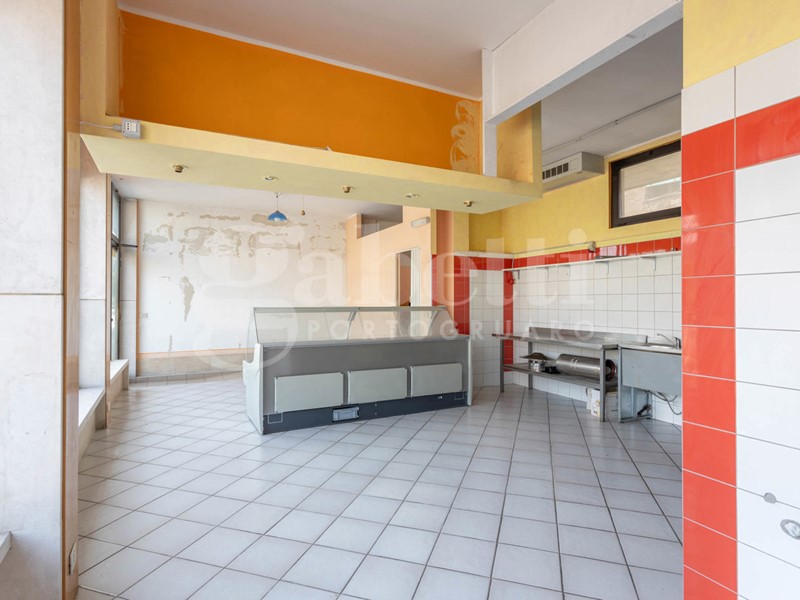Negozio in Vendita a Gruaro, 33'000€, 50 m²