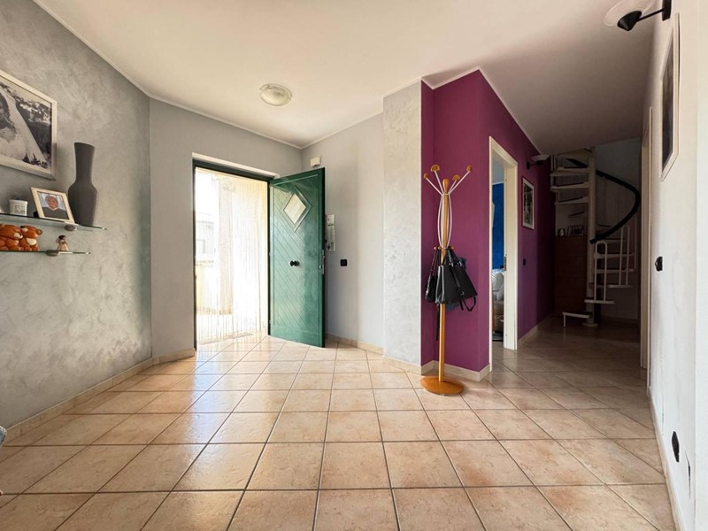 Quadrilocale in Vendita a Collecorvino, 159'000€, 115 m², con Box