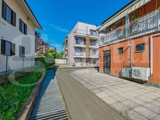 Negozio in Vendita a Rivoli, 72'000€, 66 m²