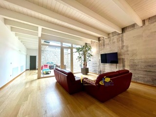 Casa Semi Indipendente in Vendita a Parma, 649'000€, 240 m², con Box