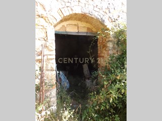 Casa Indipendente in Vendita a Roccastrada, 115'000€, 163 m², con Box