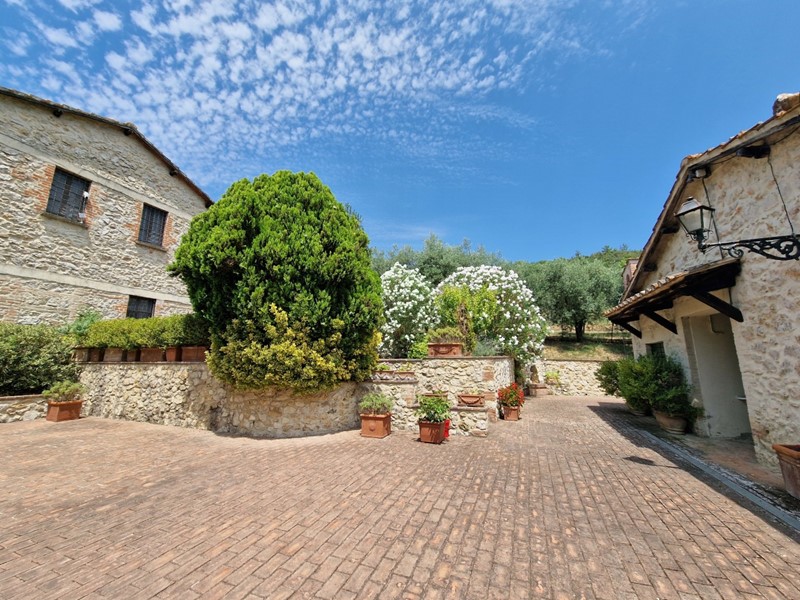 Casa Indipendente in Vendita a Amelia, 820'000€, 650 m²