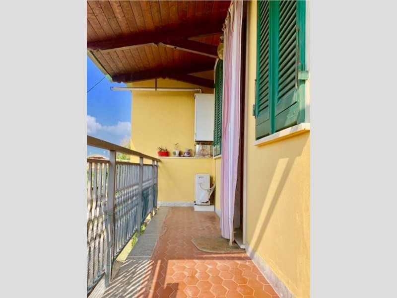 Casa Semi Indipendente in Vendita a Luni, 110'000€, 75 m²