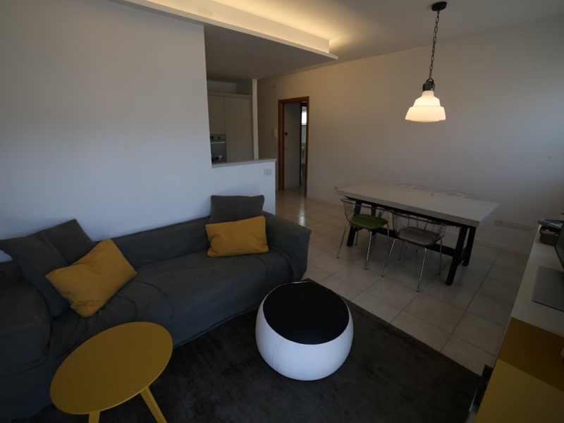 Trilocale in Vendita a Jesi, 158'000€, 92 m², arredato, con Box