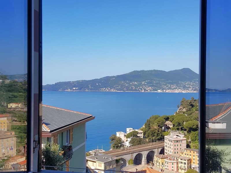 Appartamento in Vendita a Zoagli, zona SEM BENELLI, 270'000€, 71 m², arredato