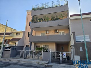 Trilocale in Vendita a Adelfia, 160'000&euro;, 85 m²
