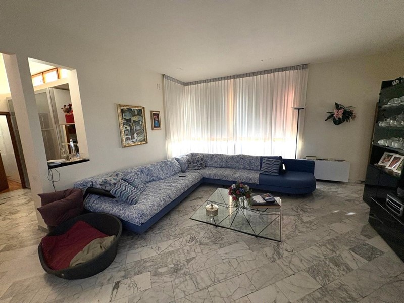 Quadrilocale in Vendita a Santa Croce sull'Arno, 125'000€, 128 m², con Box