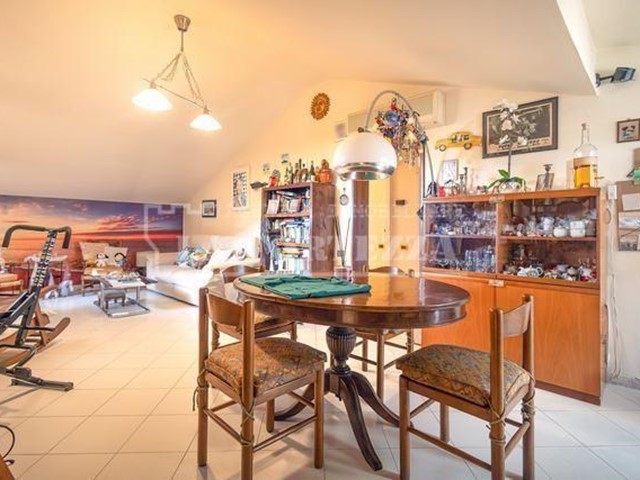 Quadrilocale in Vendita a Pisa, zona Marina di Pisa, 280'000€, 107 m²