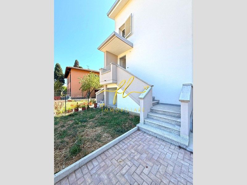 Appartamento in Vendita a Cecina, 340'000€, 160 m², con Box