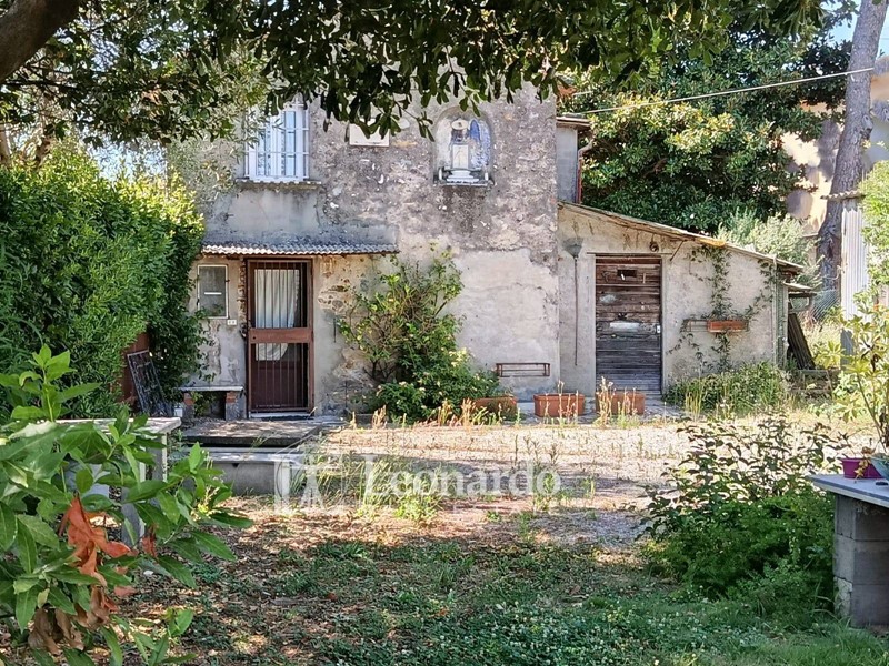 Casa Indipendente in Vendita a Pietrasanta, 350'000€, 100 m²