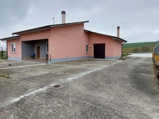 Casa Indipendente in Affitto a Ariano Irpino, 400€, 120 m²