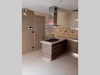 Trilocale in Vendita a Catania, 67'000&euro;, 98 m²