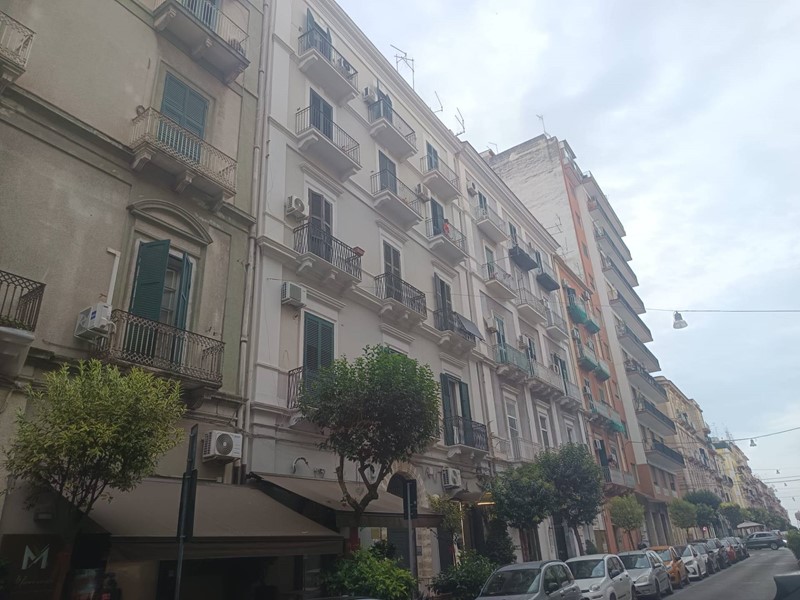Appartamento in Vendita a Taranto, 175'000€, 138 m²
