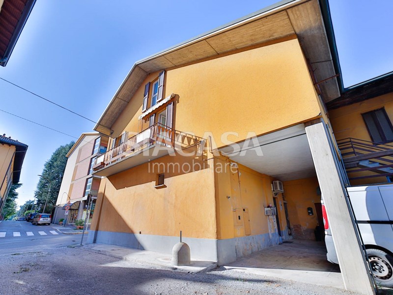 Quadrilocale in Vendita a Bernareggio, 168'000€, 130 m²