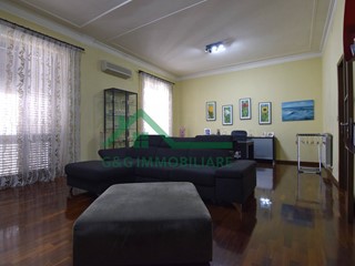 Appartamento in Vendita a Catania, 318'000&euro;, 192 m²