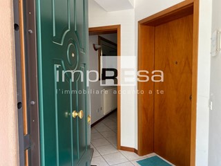 Ufficio in Affitto a Treviso, 600€, 60 m²