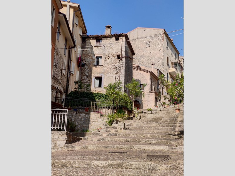 Appartamento in Vendita a Vallecorsa, 4'900€, 130 m²