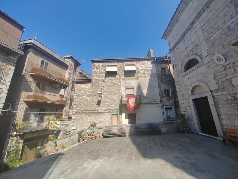 Appartamento in Vendita a Vallecorsa, 29'800€, 160 m²