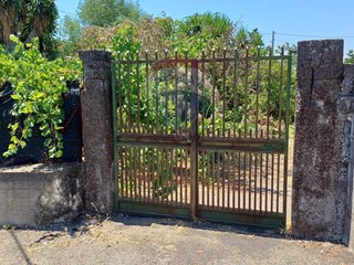 Terreno edificabile in Vendita a Aci Sant'Antonio, 74'000€, 1124 m²