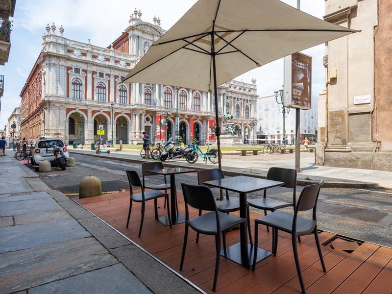 Immobile commerciale in Vendita a Torino, 580'000€, 81 m²