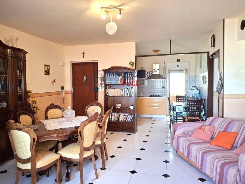 Trilocale in Vendita a Messina, 69'000€, 90 m²