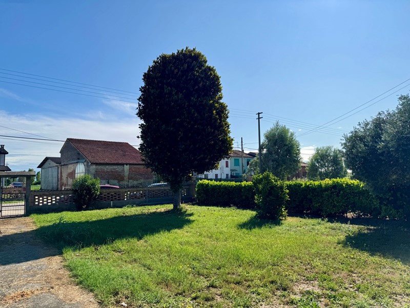 Casa Indipendente in Vendita a Merlara, 95'000€, 280 m², arredato