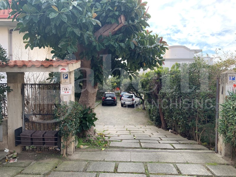 Appartamento in Vendita a Fiumefreddo Bruzio, 179'000€, 305 m²