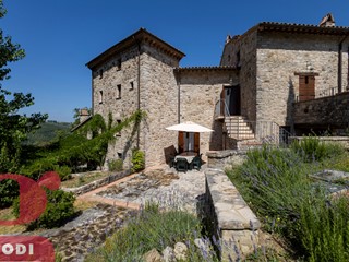 Quadrilocale in Vendita a Todi, 195'000€, 140 m²