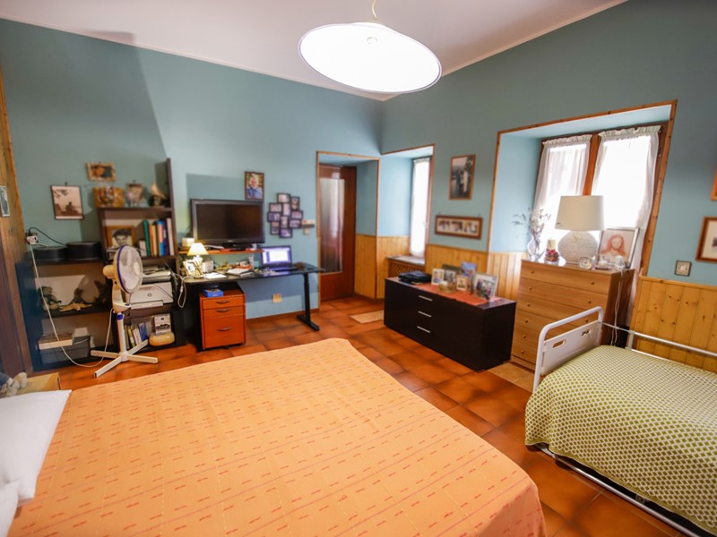 Casale in Vendita a Torrazza Piemonte, 295'000€, 300 m², arredato