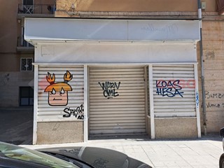 Negozio in Affitto a Bari, 650€, 50 m²