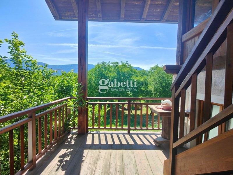 Casa Indipendente in Vendita a Bleggio Superiore, 195'000€, 413 m²