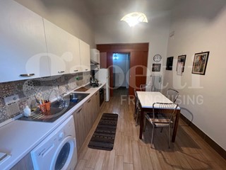 Appartamento in Vendita a Cosenza, 270'000€, 223 m²