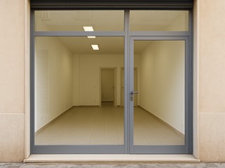 Immobile commerciale in Vendita a Siracusa, zona Tunisi-Grottasanta, 65'000&euro;, 60 m²