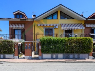 Casa Semi Indipendente in Vendita a San Maurizio Canavese, 259'000&euro;, 180 m²
