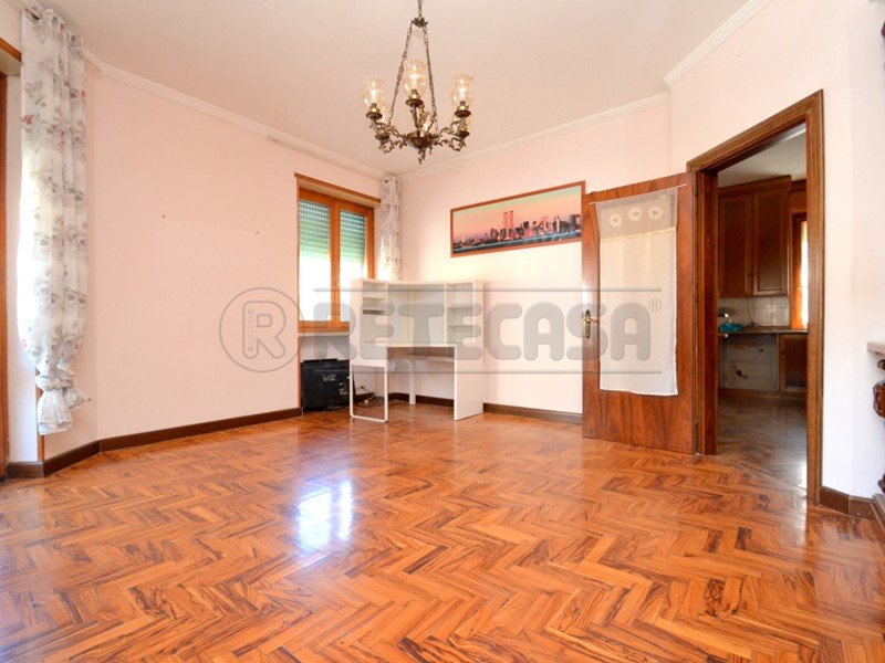 Appartamento in Vendita a Valdagno, 85'000€, 110 m²
