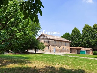 Casa Indipendente in Vendita a Crevalcore, 270'000€, 309 m²