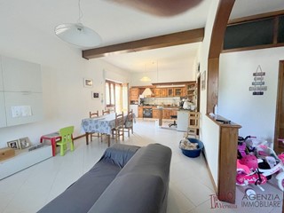 Appartamento in Vendita a Massarosa, 260'000&euro;, 125 m²