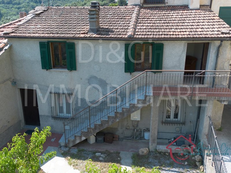 Casa Semi Indipendente in Vendita a Vendone, 98'000€, 130 m²