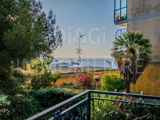 Appartamento in Vendita a Andora, 169'000€, 110 m²