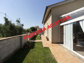 Casa Indipendente in Vendita a Pontedera, zona Santa Lucia, 345'000€, 74 m², arredato