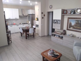 Quadrilocale in Vendita a Agliana, zona San Piero Agliana, 305'000€, 90 m²