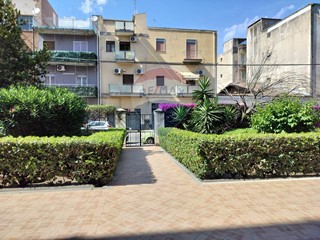 Appartamento in Vendita a Catania, 119'000&euro;, 84 m²
