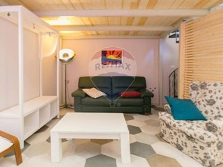 Appartamento in Vendita a Napoli, 470'000€, 135 m²