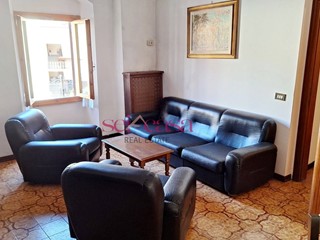 Appartamento in Vendita a Montevarchi, 129'000&euro;, 130 m²