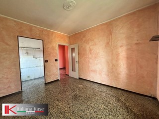 Trilocale in Vendita a Settimo Torinese, 90'000&euro;, 85 m²