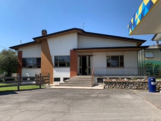 Casa Indipendente in Vendita a Cordenons, 260'000€, 240 m²