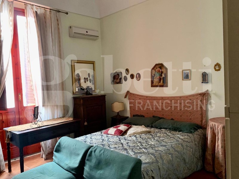 Casa Indipendente in Vendita a Brindisi, 270'000€, 200 m²