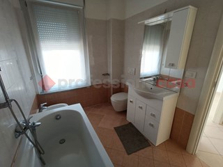 Bilocale in Vendita a Busto Garolfo, 125'000€, 50 m²